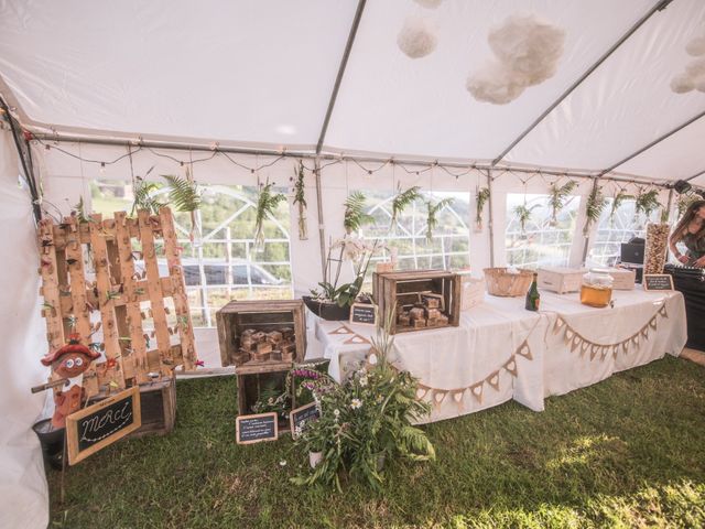 Le mariage de Romain et Julie à Sainte-Croix-en-Jarez, Loire 43