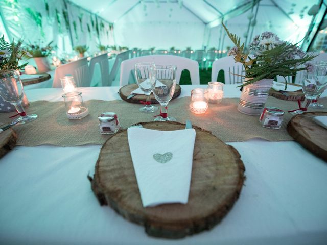 Le mariage de Romain et Julie à Sainte-Croix-en-Jarez, Loire 63