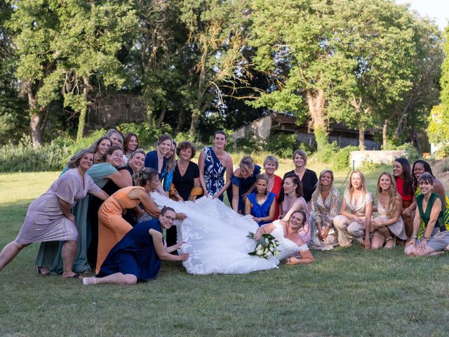 Le mariage de Sébastien et Mathilde à Trets, Bouches-du-Rhône 65