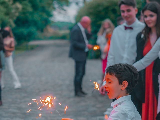 Le mariage de Gwen et Julien à Ath, Hainaut 16