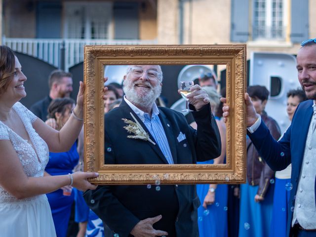 Le mariage de Raphaël et Céline à Sainte-Foy-lès-Lyon, Rhône 4