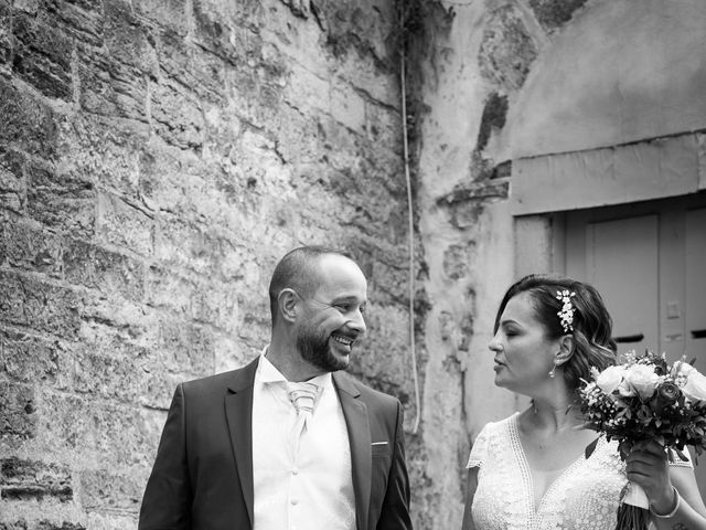 Le mariage de Raphaël et Céline à Sainte-Foy-lès-Lyon, Rhône 43