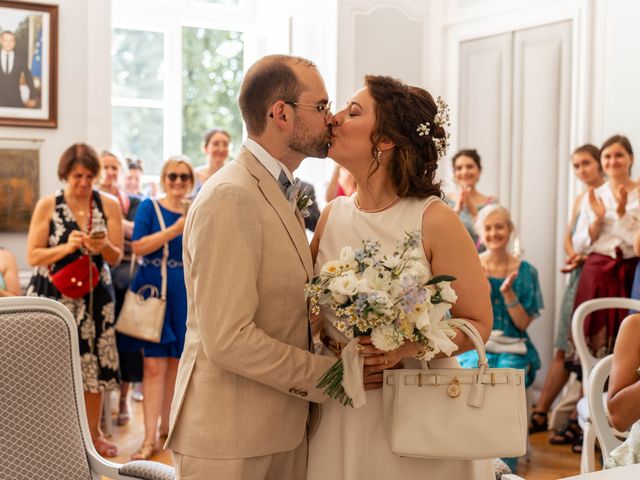 Le mariage de Martin et Juliette à Surgères, Charente Maritime 5
