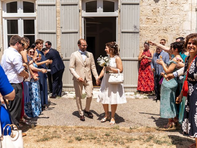 Le mariage de Martin et Juliette à Surgères, Charente Maritime 7