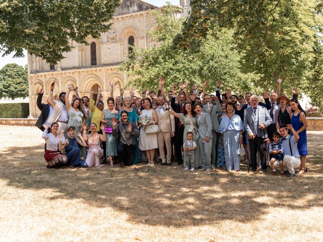 Le mariage de Martin et Juliette à Surgères, Charente Maritime 8