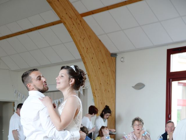 Le mariage de Nicolas et Elodie à Nitry, Yonne 30