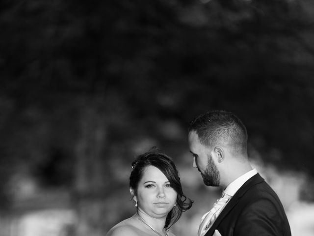 Le mariage de Christofer et Magalie à Bon-Encontre, Lot-et-Garonne 74