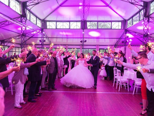 Le mariage de Christofer et Magalie à Bon-Encontre, Lot-et-Garonne 85