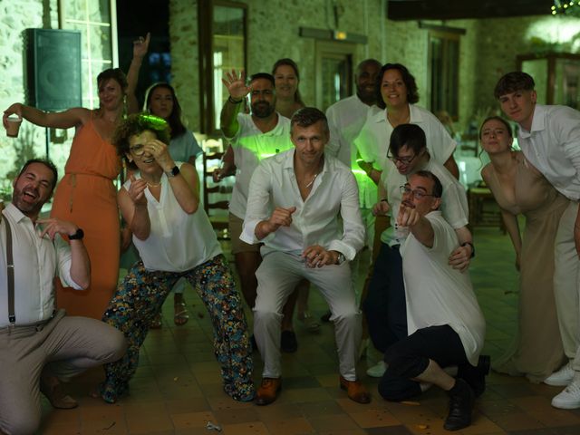 Le mariage de Laurent et Sandra à Forges-les-Bains, Essonne 56