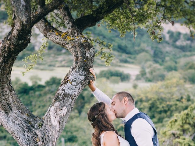 Le mariage de Fabien et Isabelle à Nyons, Drôme 42