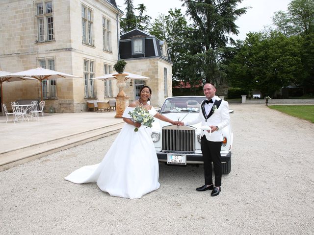 Le mariage de Anthony et Alexandra à Neuilly-sous-Clermont, Oise 13