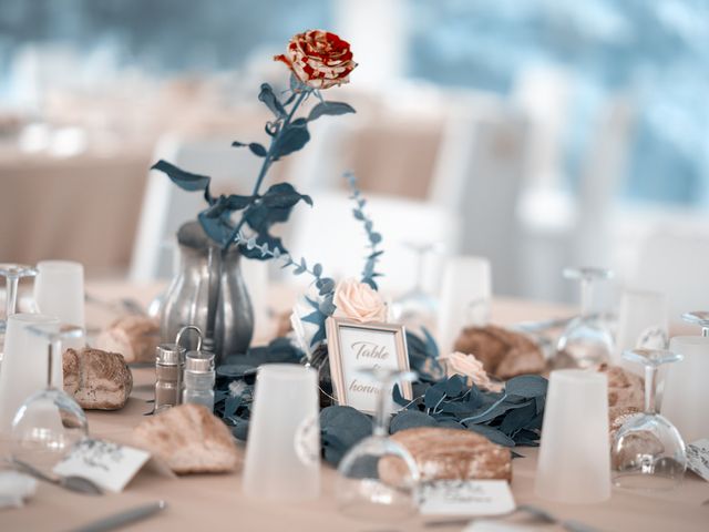 Le mariage de Julien et Audrey à Campagne, Dordogne 3