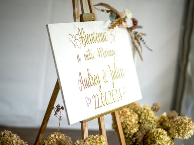 Le mariage de Julien et Audrey à Campagne, Dordogne 20