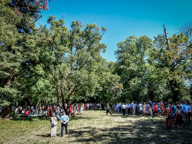 Le mariage de Nicolas et Laura à Availles en Châtellerault, Vienne 48