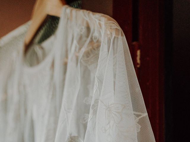 Le mariage de Loïc et Issia à Les Vans, Ardèche 3