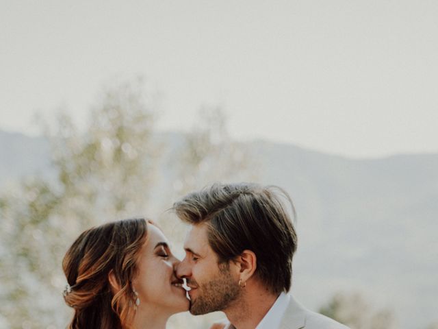 Le mariage de Loïc et Issia à Les Vans, Ardèche 13