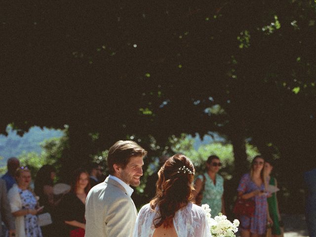 Le mariage de Loïc et Issia à Les Vans, Ardèche 46