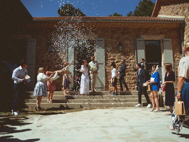 Le mariage de Loïc et Issia à Les Vans, Ardèche 48