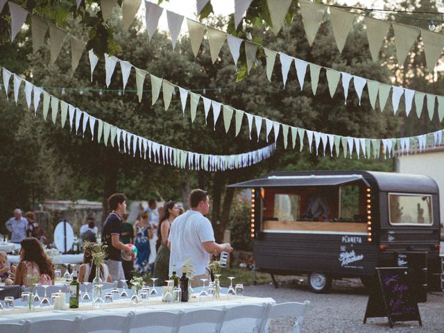 Le mariage de Loïc et Issia à Les Vans, Ardèche 57