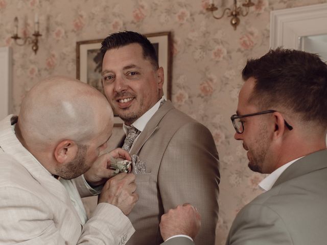 Le mariage de Romain et Marion à Port-d'Envaux, Charente Maritime 7