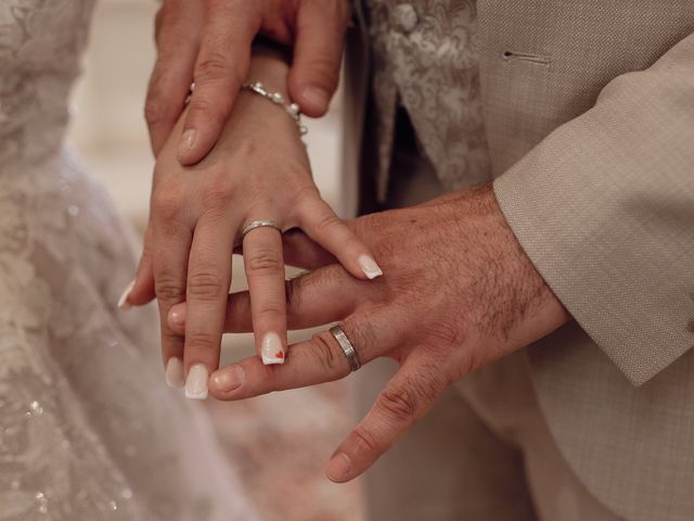 Le mariage de Romain et Marion à Port-d'Envaux, Charente Maritime 27