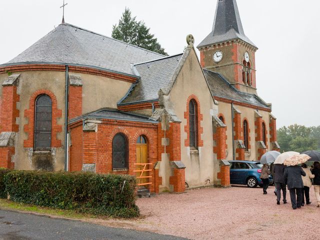Le mariage de Samuel et Lucie à Saint-Didier-la-Forêt, Allier 24
