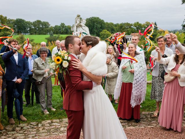 Le mariage de Samuel et Lucie à Saint-Didier-la-Forêt, Allier 32
