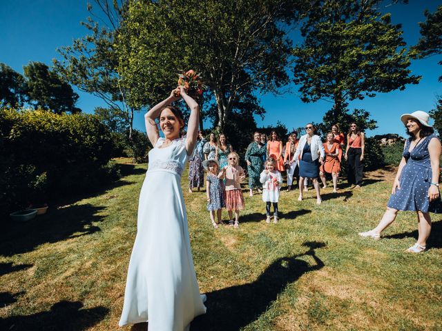 Le mariage de Thibault et Leslie à Ploumoguer, Finistère 2