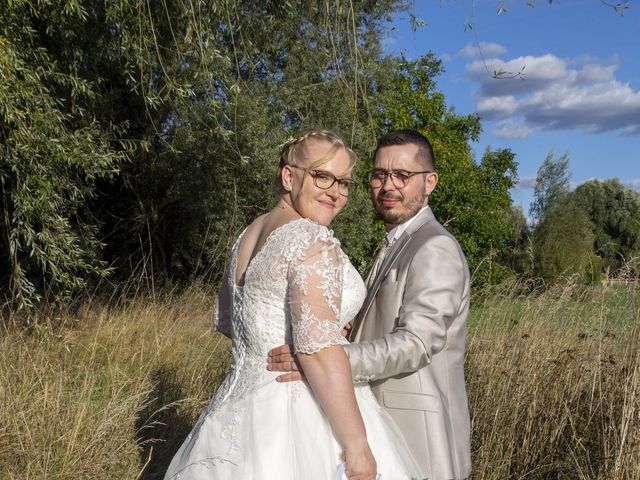 Le mariage de Yohann et Gwenaëlle à Le Vaudreuil, Eure 19