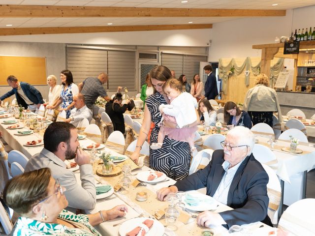 Le mariage de Nathan et Emilie à Ferrière-la-Grande, Nord 5