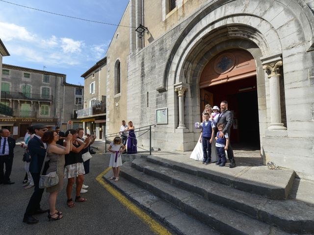 Le mariage de Bastien et Sandra à Villeneuve-de-Berg, Ardèche 9