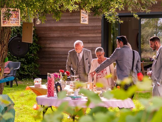 Le mariage de Gaetan et Gwendoline à Steenvoorde, Nord 24