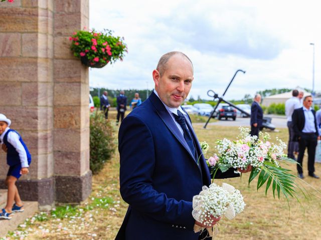 Le mariage de Sylvain et Magalie à Erquy, Côtes d&apos;Armor 14