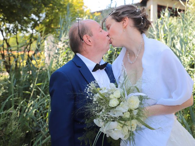 Le mariage de Mélanie et Emmanuel à Crolles, Isère 13