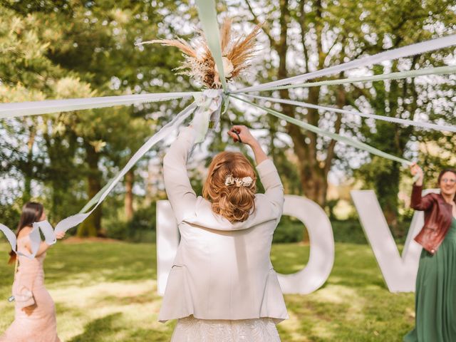 Le mariage de ROMAIN et VIRGINIE à Ahuillé, Mayenne 32