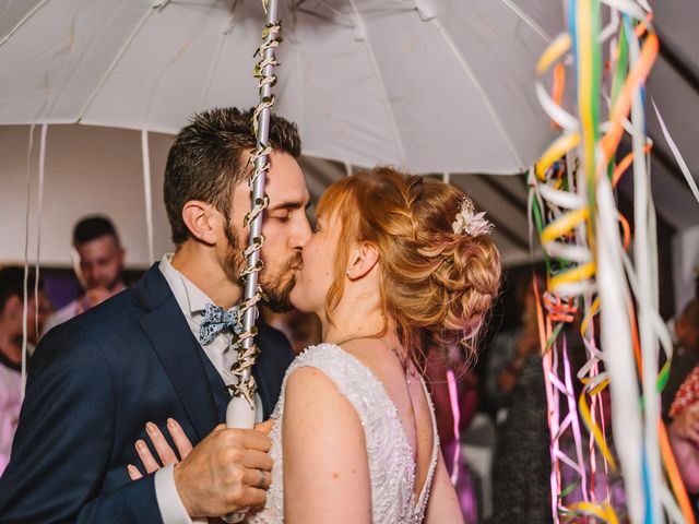 Le mariage de ROMAIN et VIRGINIE à Ahuillé, Mayenne 74