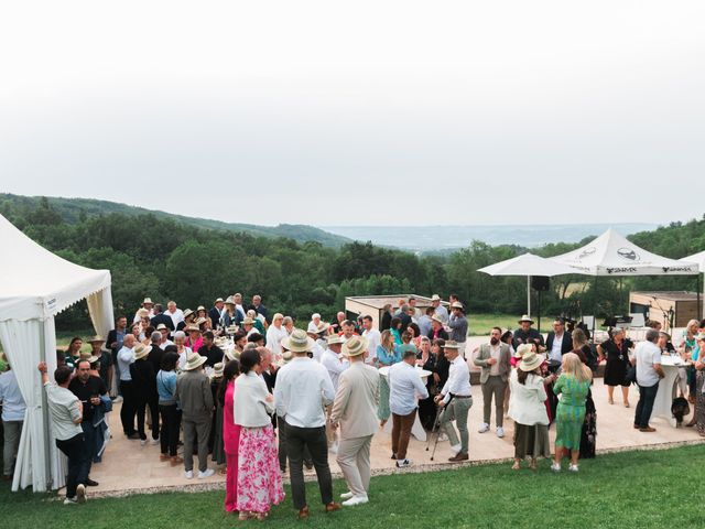 Le mariage de Nelson et Amandine à Jaillans, Drôme 38