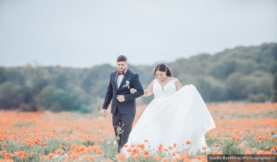 Le mariage de Adrien et Lyna à Saint-Crépin-Ibouvillers, Oise