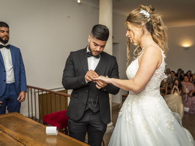 Le mariage de Mostapha et Anaïs à L&apos;Isle-sur-la-Sorgue, Vaucluse 15