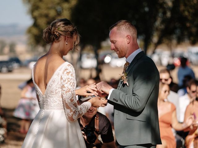 Le mariage de Maxime et Meriem à Clermont-Ferrand, Puy-de-Dôme 56