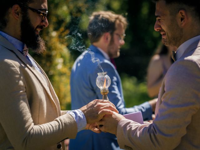 Le mariage de Kilian et Alexandre à Saint-Sornin-Lavolps, Corrèze 28