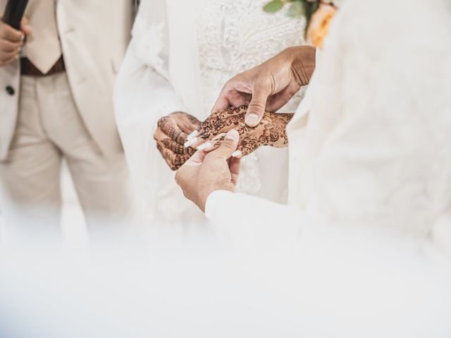 Le mariage de JEAN LUC et KETSIA à L'Étang-Salé, La Réunion 35