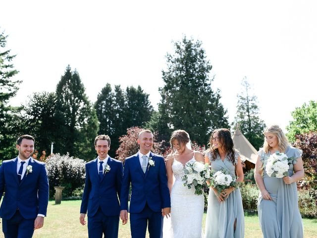 Le mariage de Paul et Hannah à Granville, Manche 12