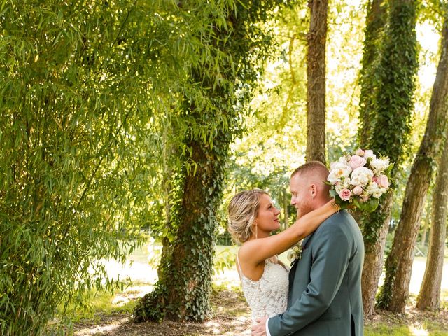 Le mariage de Thomas et Justine à Thorigny-sur-Oreuse, Yonne 14