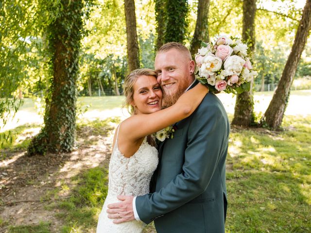 Le mariage de Thomas et Justine à Thorigny-sur-Oreuse, Yonne 15