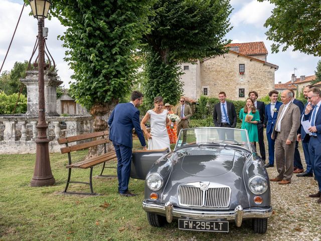 Le mariage de Wandrille et Marine à Allemans, Dordogne 43