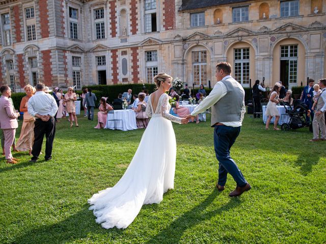 Le mariage de Loïc et Ludivine à Vallery, Yonne 44