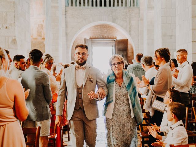 Le mariage de Pierre et Mélanie à Ébreuil, Allier 41