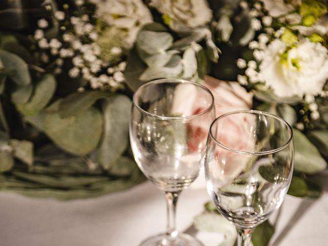 Le mariage de Romain et Adeline à Mauves, Ardèche 8