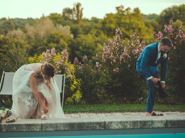 Le mariage de John et Kristina à Lamonzie-Montastruc, Dordogne 80